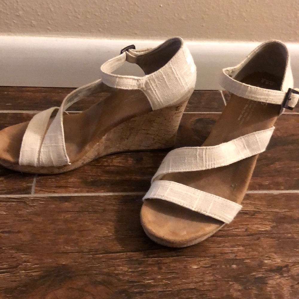 Toms linen wedges